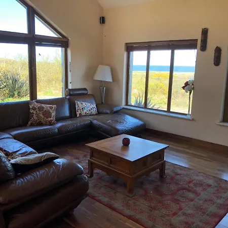 Holiday home House With Sea Views Close To With Wifi And Large Kitchen And Dining Ardnagreevagh
