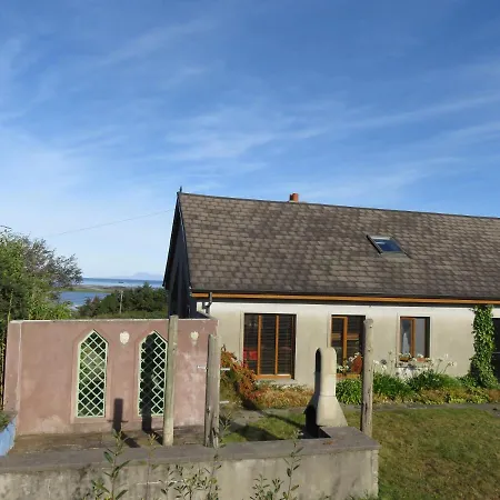 Holiday home House With Sea Views Close To With Wifi And Large Kitchen And Dining Ardnagreevagh